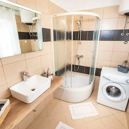 Caesar By Belmont Realty